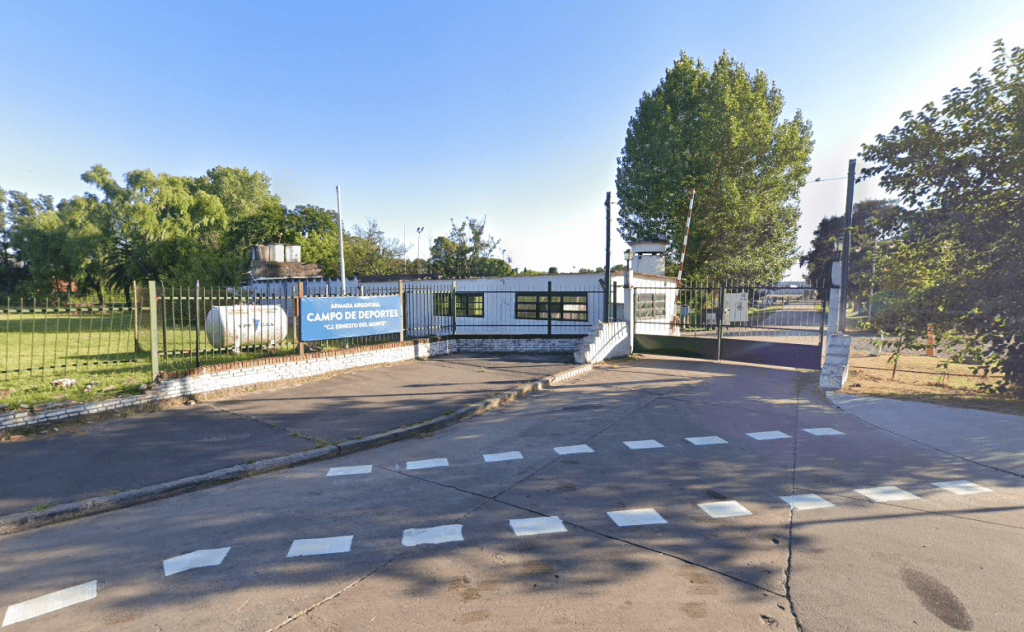 Campo deporte ESMA