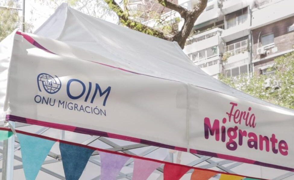 Feria Migrante en la plaza Echeverría de Villa Urquiza – Donado Holmberg